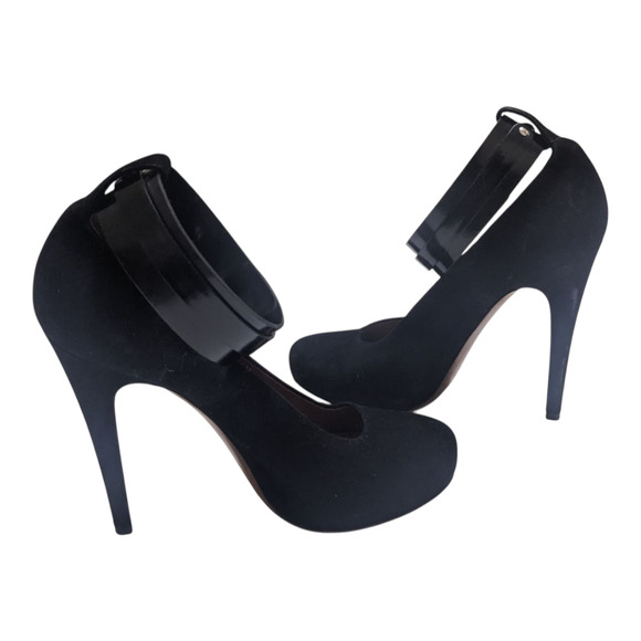 Celine Paris Black Leather Pumps Women’s Size 37 Classic Designer Heels - Picture 3 of 10